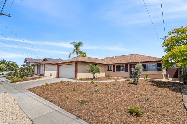Building Photo - 4820 Cobb Dr