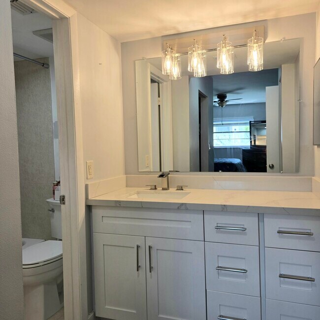 Building Photo - 10501 W Broward Blvd