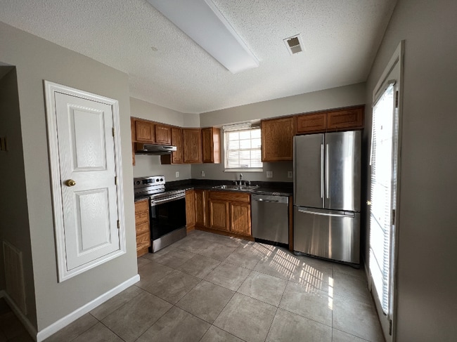 Building Photo - 4737 Scepter Way