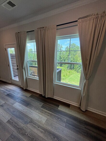 Building Photo - Room in Townhome on Kaya Ct