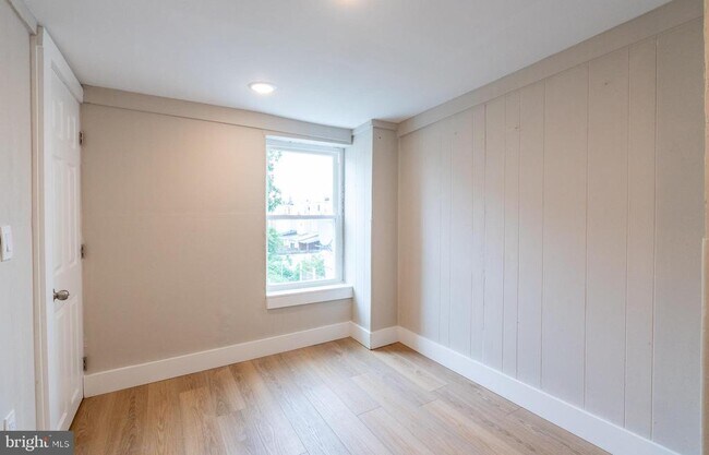 Building Photo - 2552 Coral St