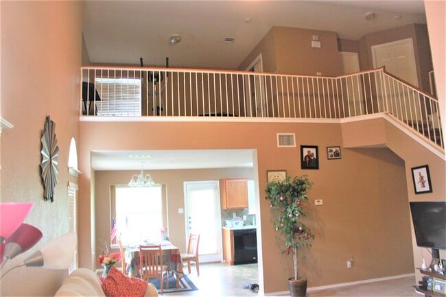 Building Photo - 3769 Castle Rock Dr