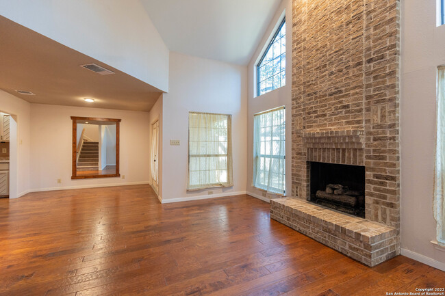 Building Photo - 14110 Vistawood-