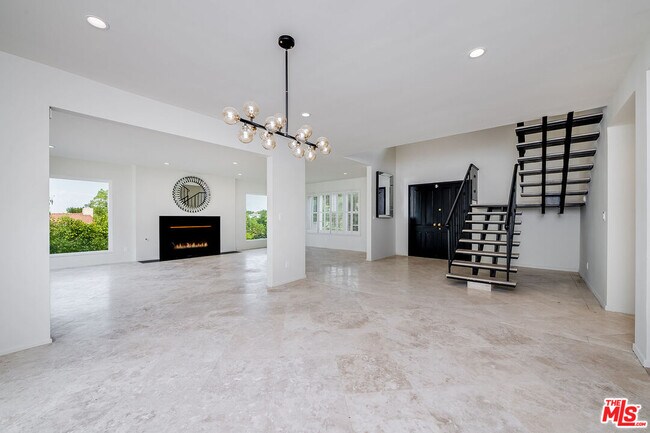Building Photo - 3643 Ballina Canyon Rd