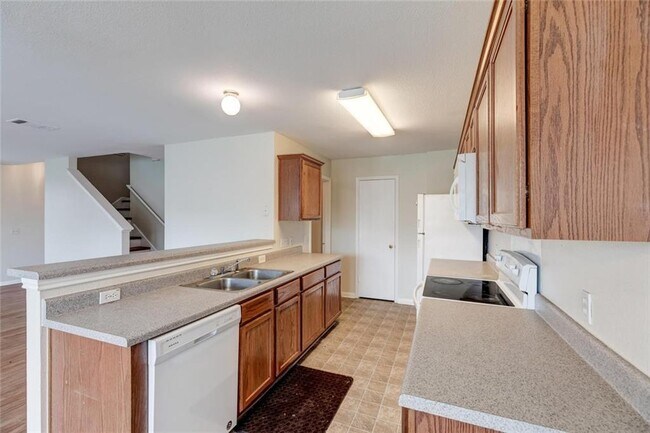 Building Photo - 16712 Hamilton Point Cir