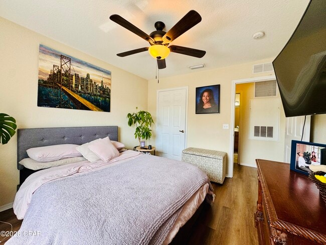 Building Photo - 1109 Lighthouse Rd