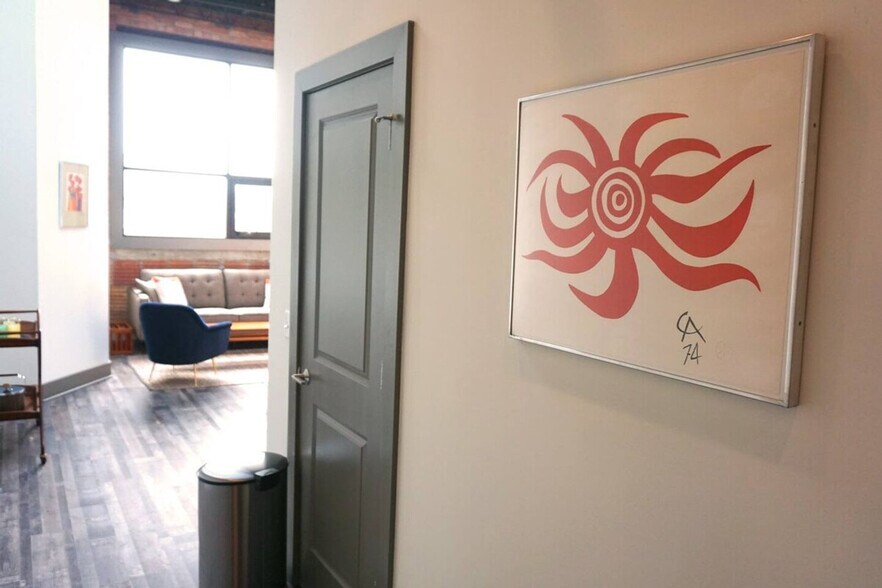 Building Photo - 350 East Ave