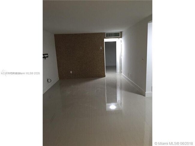 Building Photo - 4600 NW 79th Ave