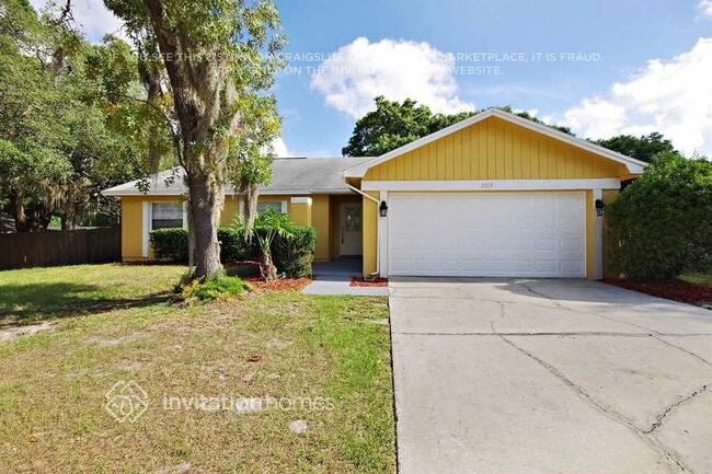 Building Photo - 2819 Bermuda Ave N