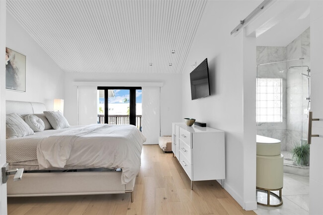 Building Photo - 1035 Boca Cove Ln