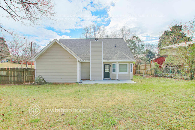Building Photo - 2132 Panstone Dr SW