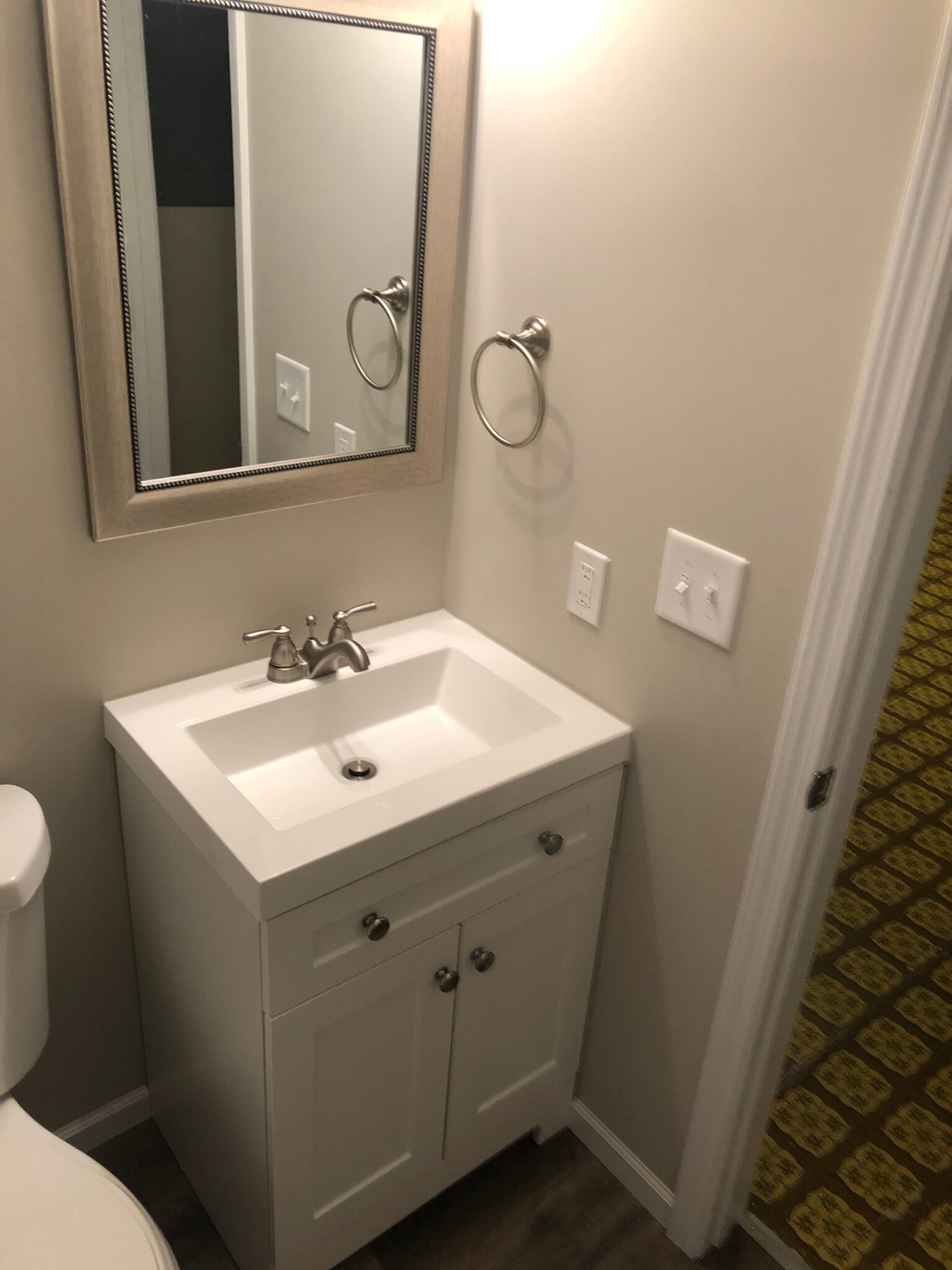 Building Photo - 304 NE 8th St