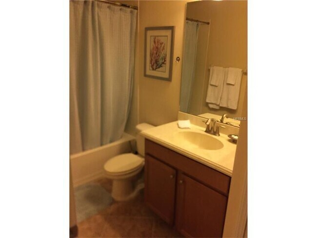 Building Photo - GORGEOUS SINGLE FAMILY HOME, PROFESSIONALLY DECORATED, FULLY FURNISHED