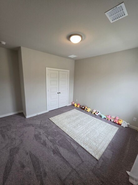 Building Photo - 1334 Great Sand Dune St