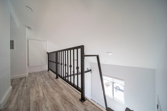 Building Photo - 4620 Eagle Rock Blvd