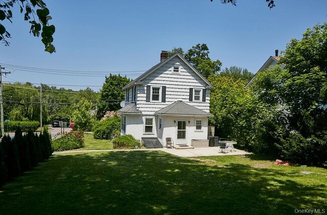 Building Photo - 14 Redbrook Rd