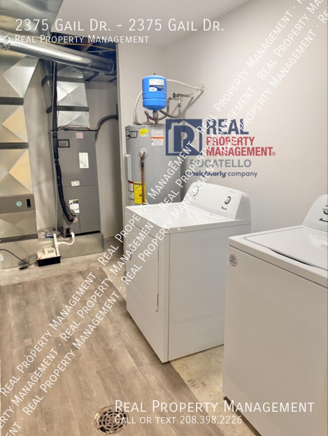 Building Photo - 2375 Gail Dr