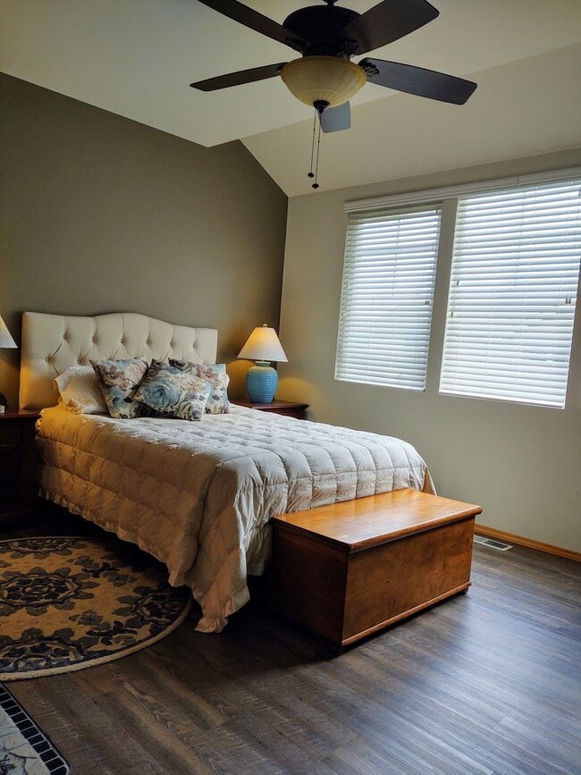 Building Photo - Townhome in Silverdale's Summerwind Community