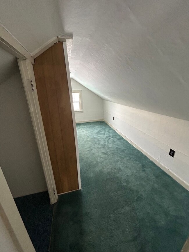 Building Photo - 376 W Washington St