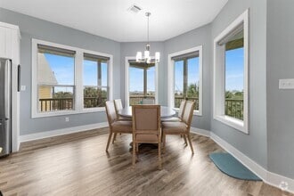 Building Photo - 4111 Isla Del Sol Dr