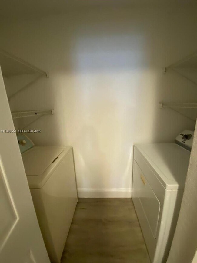 Building Photo - 611 SW 107th Ave