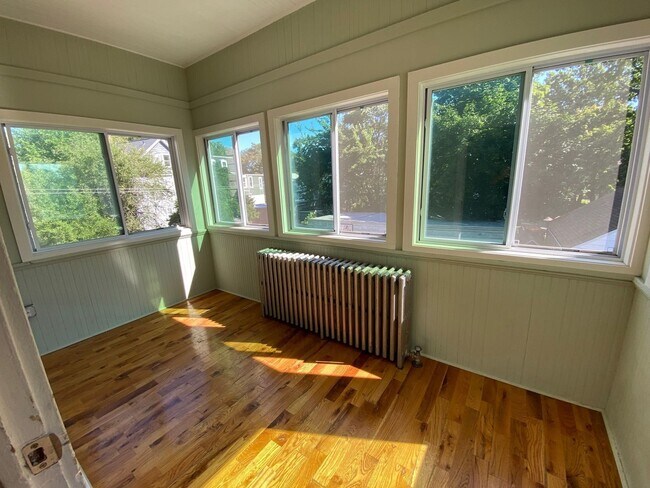 Building Photo - 51 Pearl St