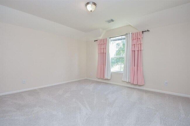 Building Photo - 3830 Parkside Dr