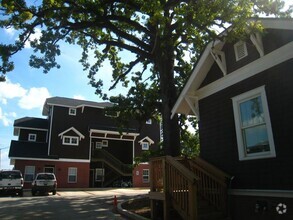 Building Photo - Capital Hill Apartments #200