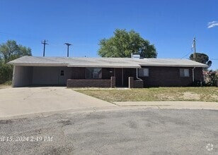 Building Photo - Lovely family home