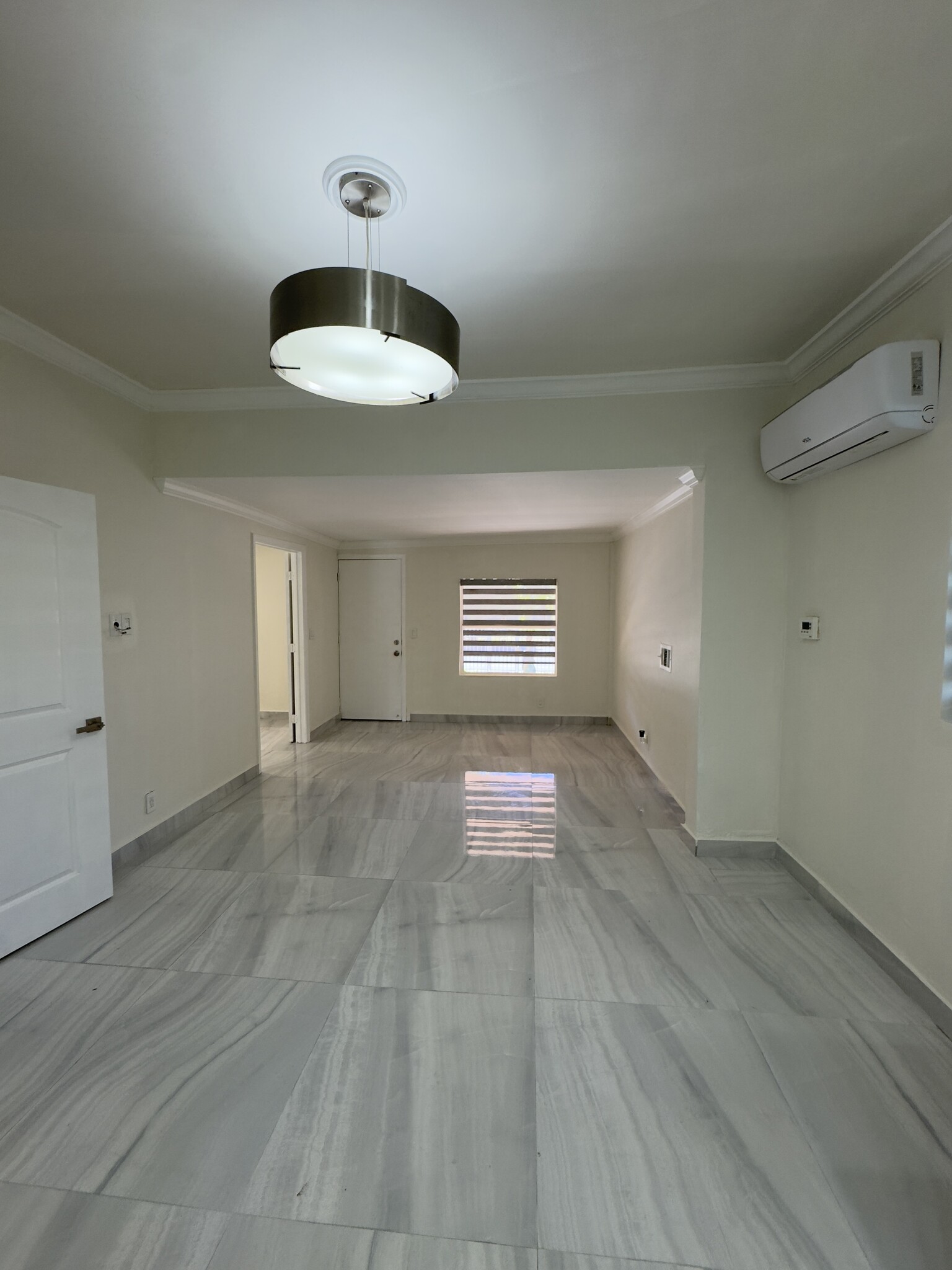 Building Photo - 221 NW 75th St