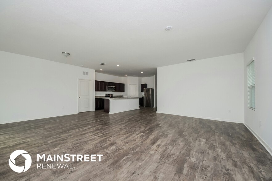 Building Photo - 146 Hidden Lk Lp