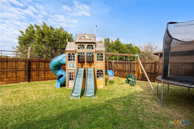 Building Photo - 4103 Dewitt County Ct