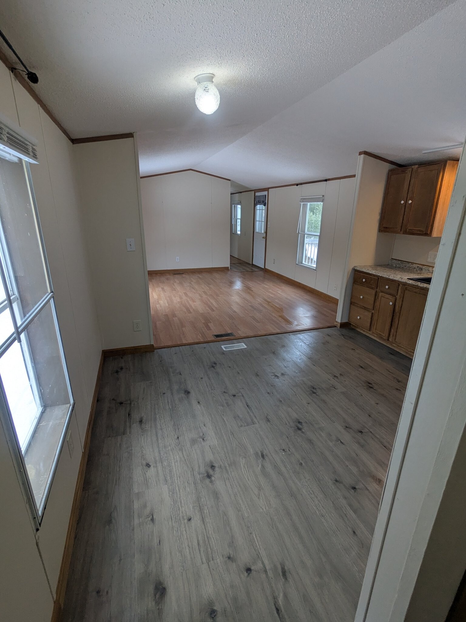 Building Photo - 291 Moses Ln