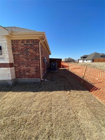 Building Photo - 404 Sparrow Dr