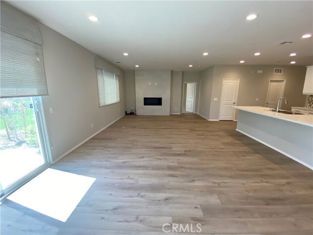 Building Photo - 1748 E Holguin St