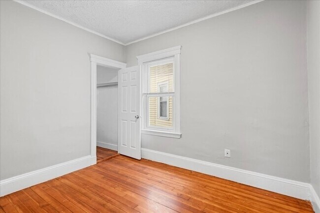 Building Photo - 99 Capen St