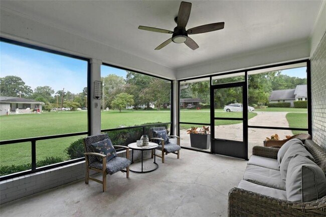Building Photo - 2663 Forrest Rd