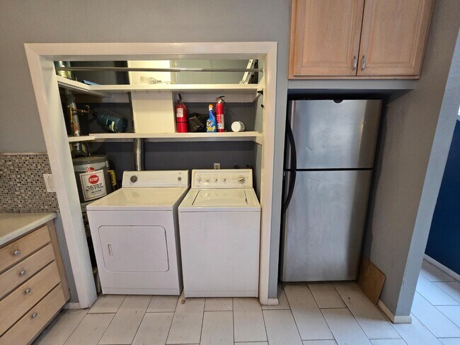 Building Photo - 378 Hidden Valley Cir