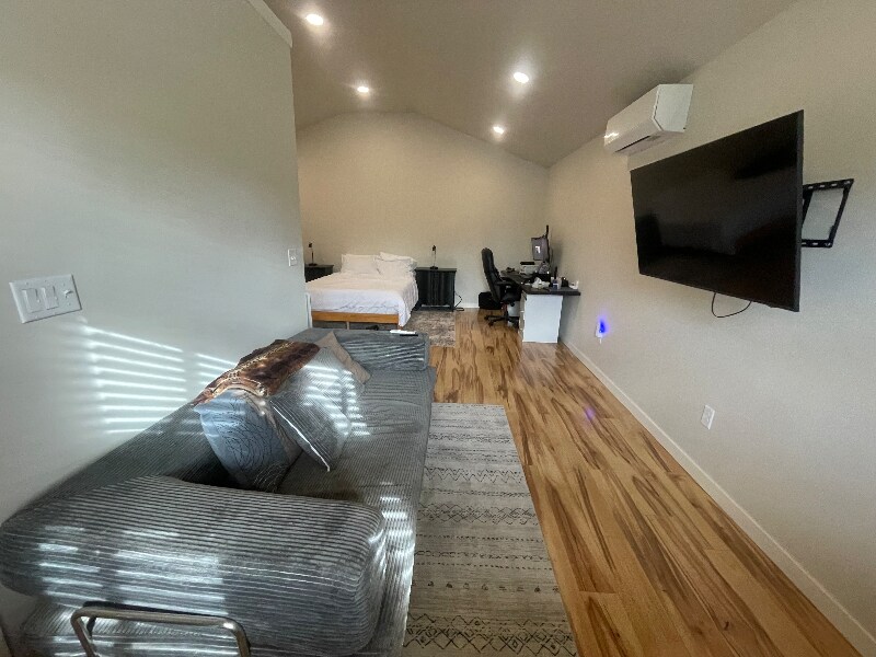 Building Photo - 7384 S Susquehanna Trail