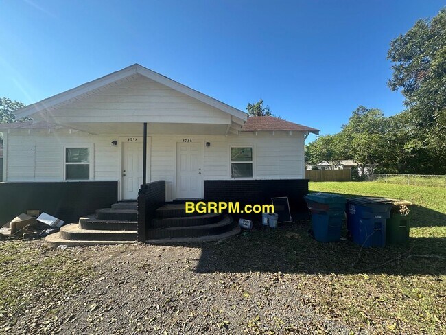 Primary Photo - 4936-4938 Atkins Street