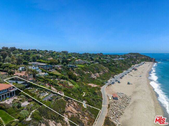 Building Photo - 7089 Birdview Ave