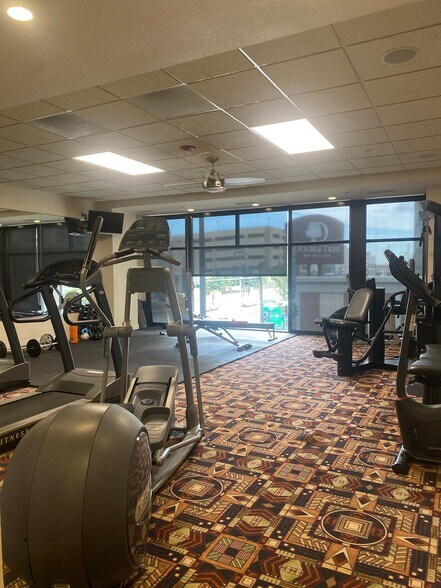 Building Photo - 606 W Wisconsin Ave