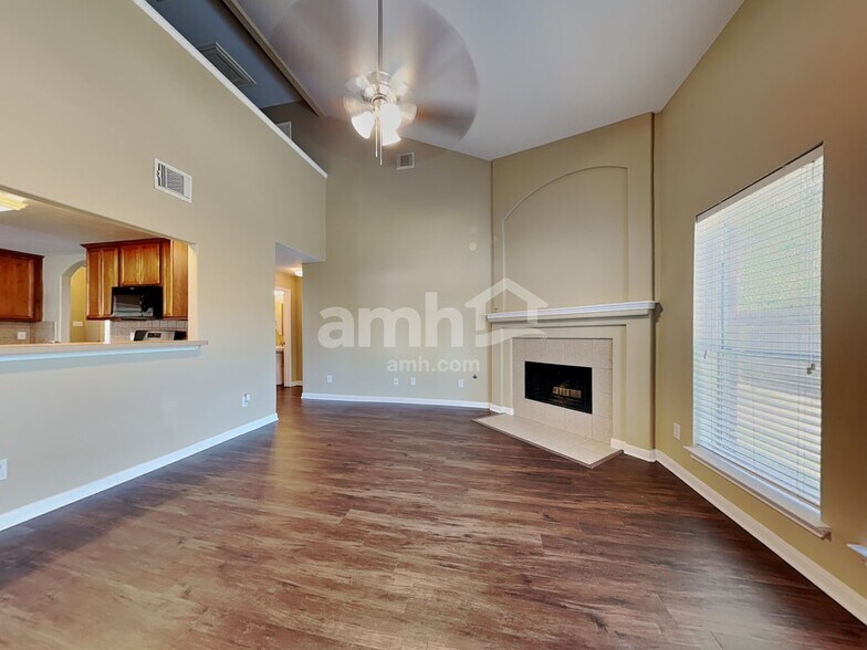 Building Photo - 22927 Lily Creek Dr