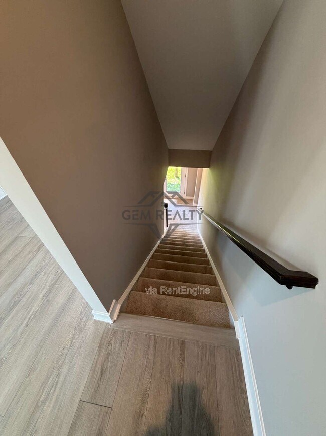 Building Photo - 8700 Stevenson Ln