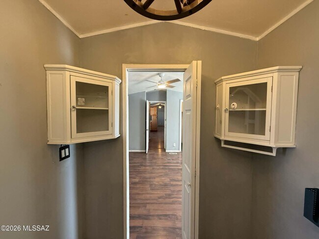 Building Photo - 2640 S Cottonwood Ln