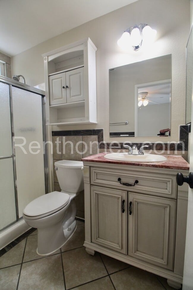 Building Photo - 13744 Fairgate Dr