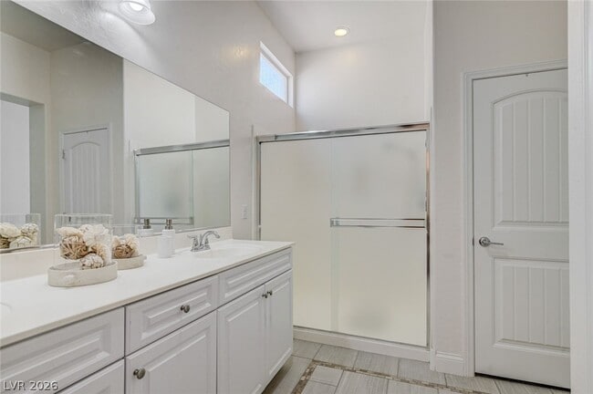 Building Photo - 933 Everest Peak Ave