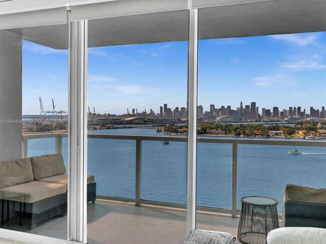 Building Photo - 650 West Ave