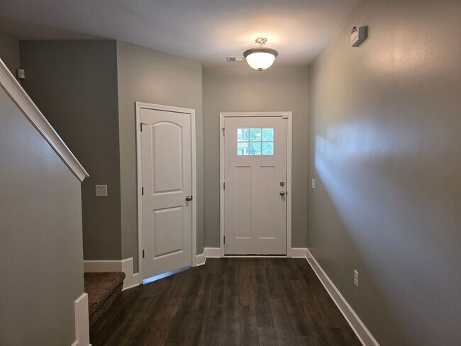 Building Photo - Belmont Glen! Community Amenities! 4 bedrooms, 2.5 baths. Extended cover patio. RV parking. Addit...
