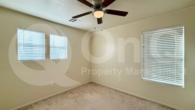 Building Photo - 4170 E Sheffield Ave